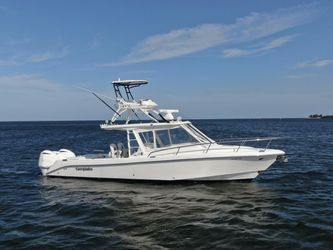 35' Everglades 2013 Yacht For Sale